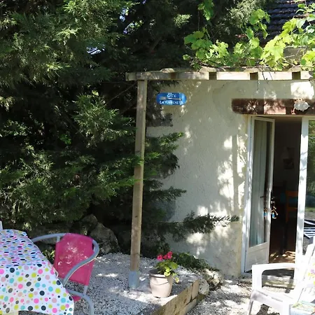 Les Escaliers De La Combe Guest house *