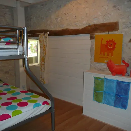 Les Escaliers De La Combe Guest house *